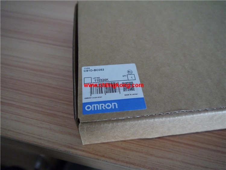 Wķ(OMRON)  CS1D-BC052