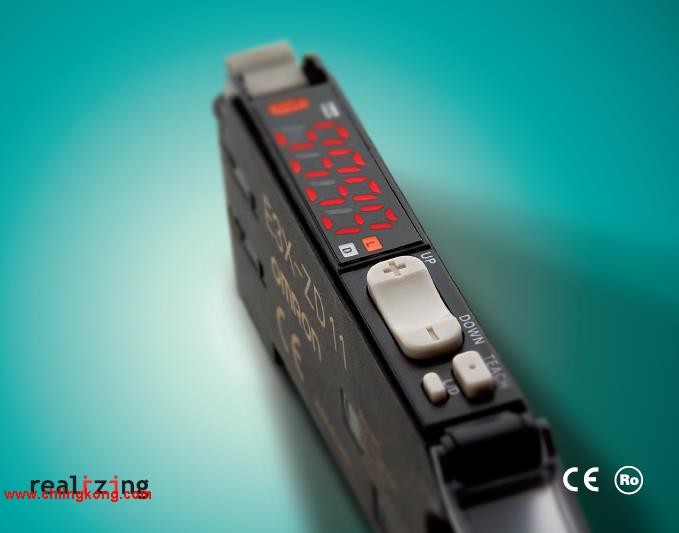 Wķ(OMRON)  E3X-ZD6